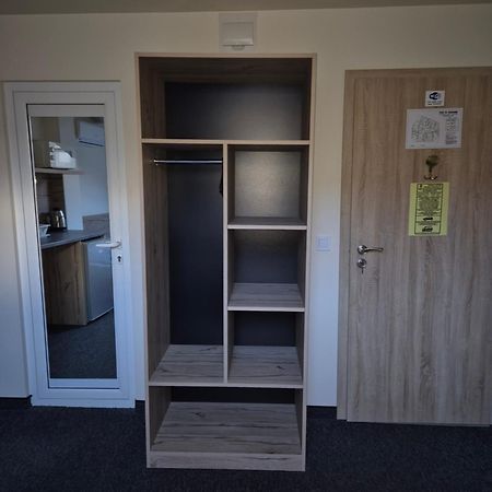Стаи За Гости "Централ" Фамилни Стаи & Апартаменти Gabrovo Room photo