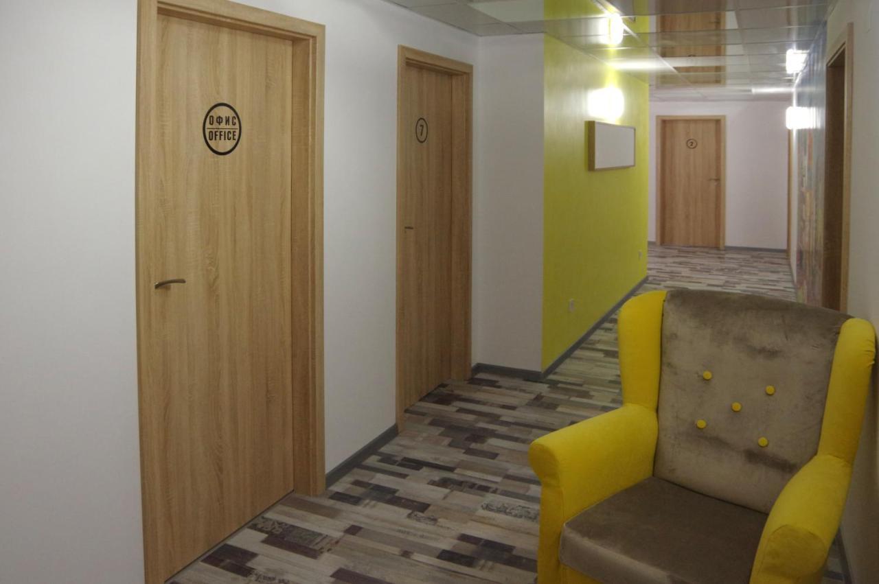 Стаи За Гости "Централ" Фамилни Стаи & Апартаменти Gabrovo Exterior photo