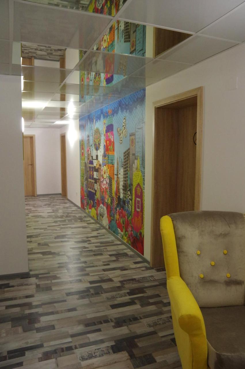 Стаи За Гости "Централ" Фамилни Стаи & Апартаменти Gabrovo Exterior photo